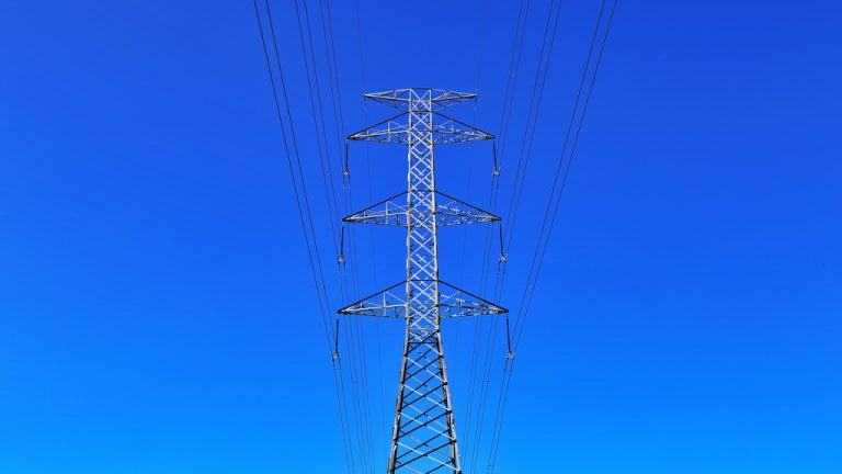 Zasada 3-2-1 tworzenia kopii zapasowych: standard dla danych krytycznych dla biznesu